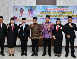 Bupati Tapteng Lantik 5 Pejabat Tinggi Pratama