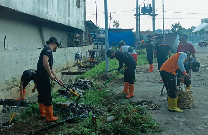 Lingkungan Bersih, Pasar Nyaman