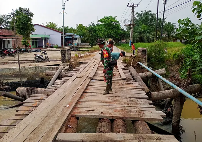 Sinergi Pemkab Batu Bara dan Kodam I BB Bangun Jembatan Bailey di Sei Buah Keras