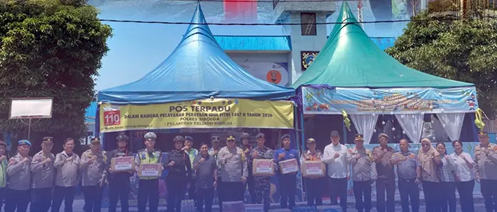 Brimob Polda Sumut Kawal Ketat Arus Mudik Lebaran di Sibolga