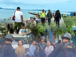 Brimob Sumut Hadir Bukan Sekadar Mengamankan Tapi Juga Menenangkan Masyarakat Sibolga