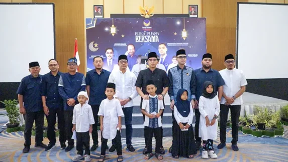 Buka Puasa Bersama Partai NasDem, Rico Waas Paparkan Capaian dan Target Ambisius Pemko Medan