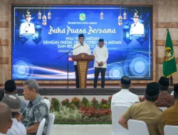 Buka Puasa Bersama Relawan, Rico Waas Ajak Satukan Tekad Majukan Kota Medan