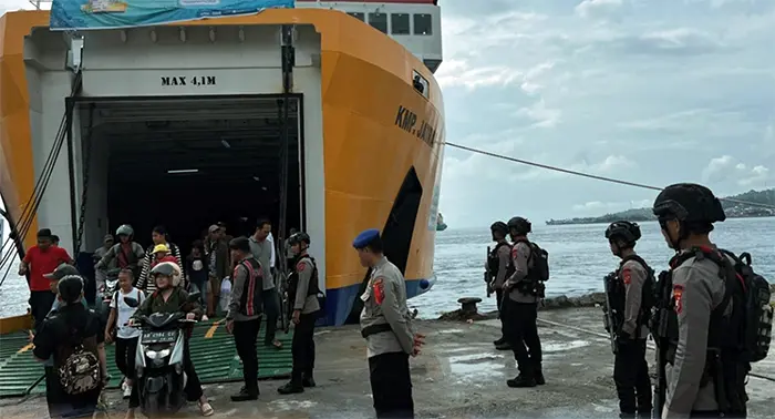 Jaga Gerbang Laut Nias, Brimob Sumut Intensifkan Patroli Arus Mudik di Pelabuhan Gunungsitoli