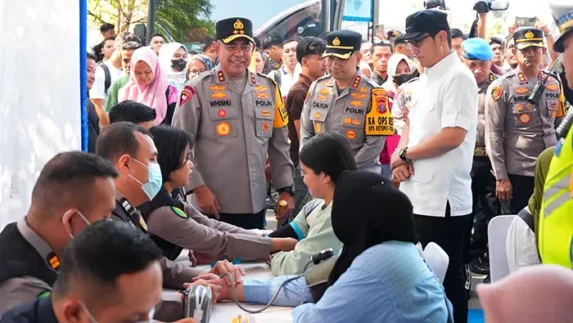 Polda Sumut Sediakan Layanan Kesehatan Gratis Bagi Pemudik dan Sopir Bus