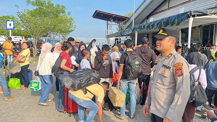 Polres Pelabuhan Belawan Amankan Kedatangan Kapal Kelud