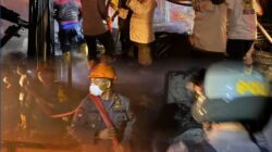 Api di Gunungsitoli Berhasil Dijinakan!, Sinergi Brimob Polda Sumut dan Tim Gabungan Selamatkan Kawasan Pertokoan