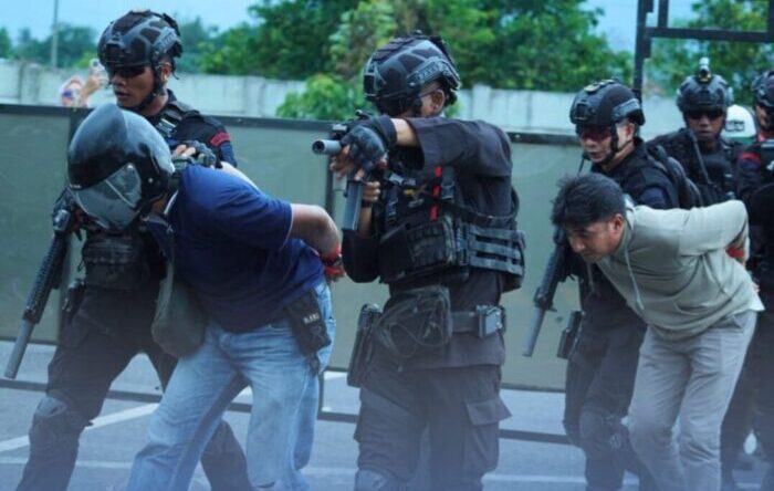 Brimob dan Polda Sumut Matangkan Sispamkota Lewat Tactical Floor Game