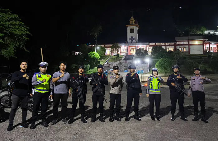 Brimob Siaga Penuh Amankan Ibadah Paskah di Gunungsitoli
