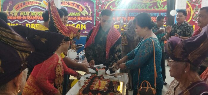 HUT ke-59 Desa Gunung Klawas Meriah, Tumpeng dan Perkolong-kolong Warnai Perayaan Budaya