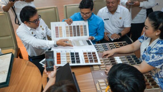 Airin Rico Waas Pastikan Dekranas Mall Medan Tampil Berkelas