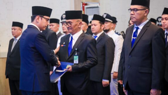 Lantik Eselon II, III dan IV, Rico Waas Beri Deadline 6 Bulan bagi Pejabat Baru untuk Tunjukkan Perubahan