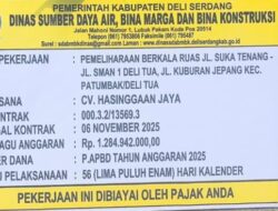 Pemkab Deliserdang Klarifikasi Proyek Bahu Jalan SMAN 1 Deli Tua, Pemasangan Plang Terlambat Dinilai Langgar Aturan Presiden