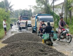 Masyarakat Desa Lantas Baru Luapkan Rasa Terima Kasih, PT Iwan Nitra Buktikan Kepedulian Nyata Perbaiki Jalan Rusak