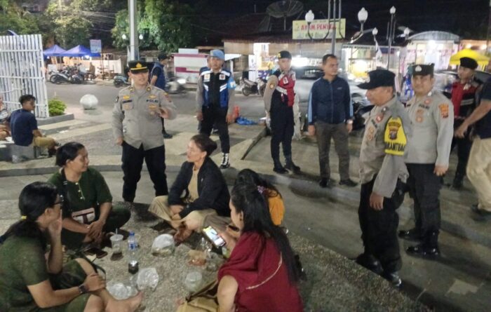 Cegah Kriminalitas dan 3C, Polres Tapteng Gelar Patroli Blue Light di Sejumlah Titik Rawan