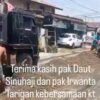 Tiga Pengusaha Namorambe Berkolaborasi Perbaiki Jalan Berlubang