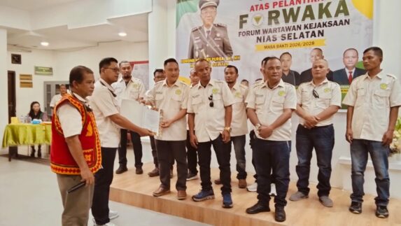 Ketua Forwaka Sumut Lantik Pengurus Forwaka Nias Selatan