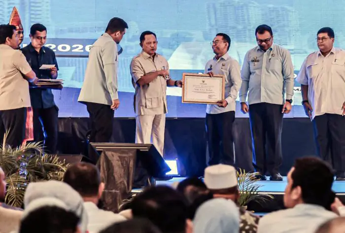 Pemko Medan Terima Penghargaan dari Mendagri