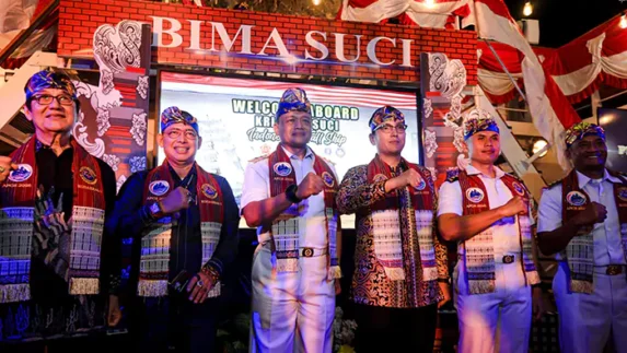 Rico Waas Hadiri Deck Reception ASEAN Plus Cadet Sail 2026