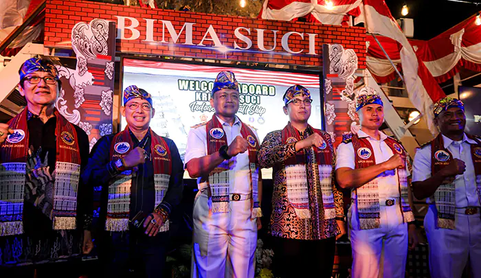 Rico Waas Hadiri Deck Reception ASEAN Plus Cadet Sail 2026