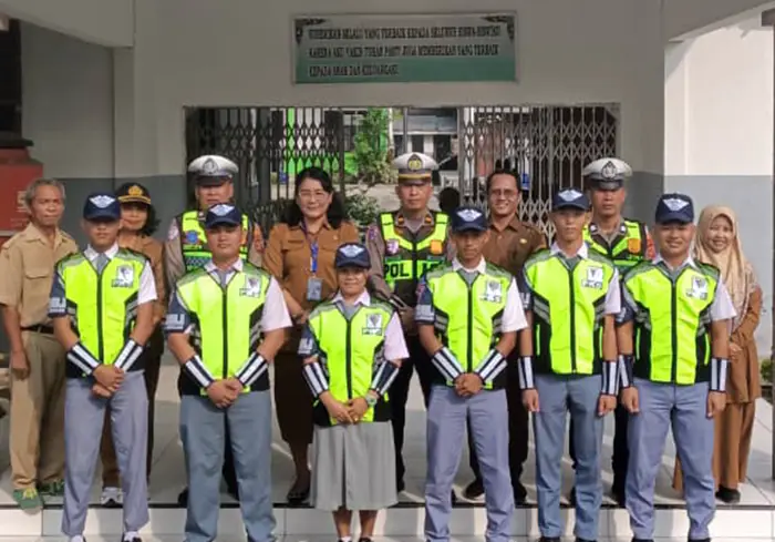 Sat Lantas Polres Pelabuhan Belawan Latih PKS di SMA Negeri 9 Medan