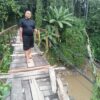 Jembatan Titi Gantung Sungai Seruai Dusun VI Patumbak Kampung Nyaris Ambruk, Tak Pernah Terawat Sejak Zaman Dulu