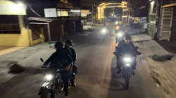 Patroli Dini Hari, Brimob Polda Sumut Antisipasi Guantibmas dan Sambangi Warga Secara Humanis di Medan