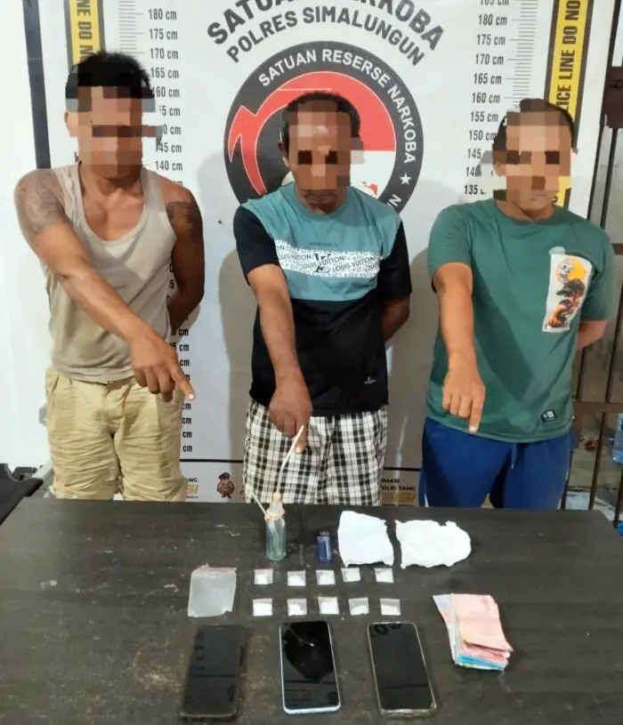 Polres Simalungun Gerebek Sarang Narkoba, Tiga Tersangka Sabu Ditangkap, Pemasok Diburu