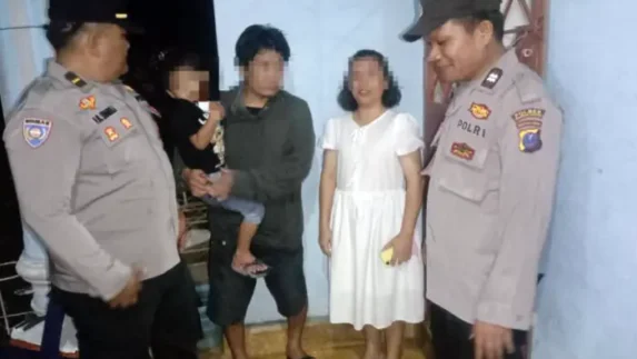 Polsek Siantar Marihat Pertemukan Anak 6 Tahun Terpisah dengan Orangtuanya di Jalan Durian
