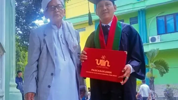 Putra Batu Bara Bertambah Raih Gelar Doktor di UINSU Medan