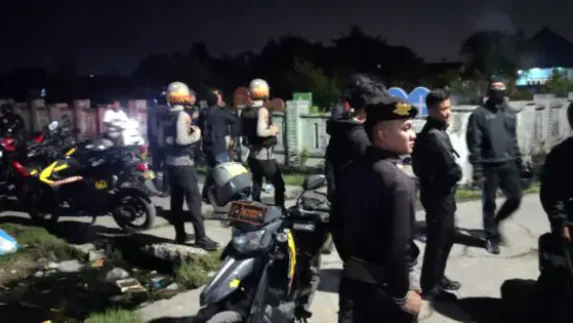 Tawuran Antarwarga dan Ormas Pecah di Sicanang Belawan