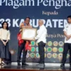 Bupati Baharuddin Siagian Raih Penghargaan Kementerian Hukum RI atas Komitmen Pelayanan Hukum di Batu Bara