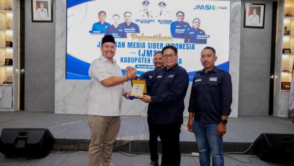 Bupati Batu Bara Hadiri Pelantikan PC JMSI Batu Bara Periode 2026-2031