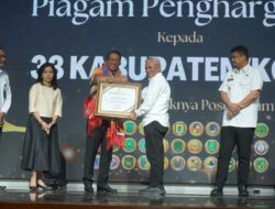 Bupati Baharuddin Siagian Raih Penghargaan Kementerian Hukum RI atas Komitmen Pelayanan Hukum di Batu Bara
