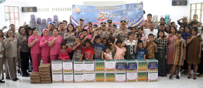 Kapolres Simalungun Gelar Anjangsana ke Anggota yang Sakit dan Panti Asuhan