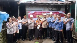 Kapolres Simalungun Gelar Bedah Rumah, Nenek 76 Tahun Sambut Harapan Baru