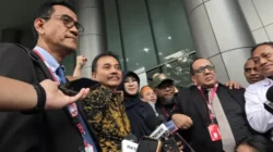 Kasus Tudingan Ijazah Palsu Jokowi, Kejari Jakarta Selatan Putuskan tak Menahan Roy Suryo dan Dr Tifa