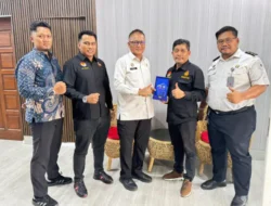 PB Pendawa Indonesia Terima Cendera Mata dari Kakanwil Ditjenpas Sumut