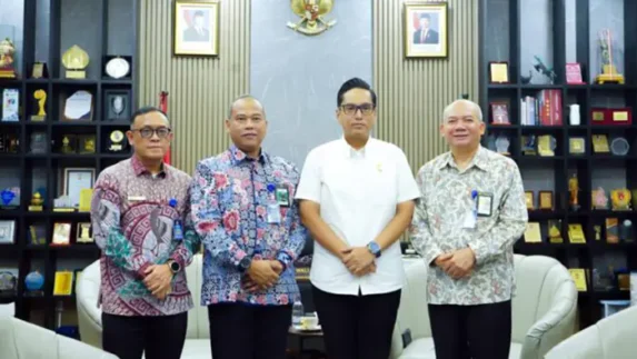 Rico Waas dan Kemenkeu Bahas Penguatan Ekonomi Medan, UMKM dan Belawan Jadi Fokus