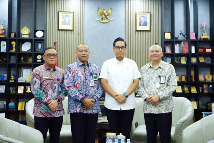 Rico Waas dan Kemenkeu Bahas Penguatan Ekonomi Medan, UMKM dan Belawan Jadi Fokus