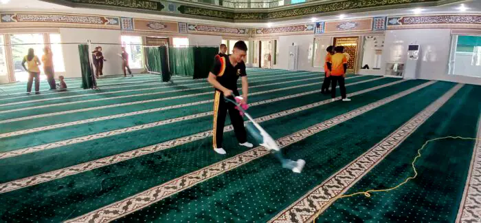 Sambut HUT ke-80 Bhayangkara, Polda Sumut Gelar Bakti Religi di Gereja Oikumene dan Masjid Al-Hidayah
