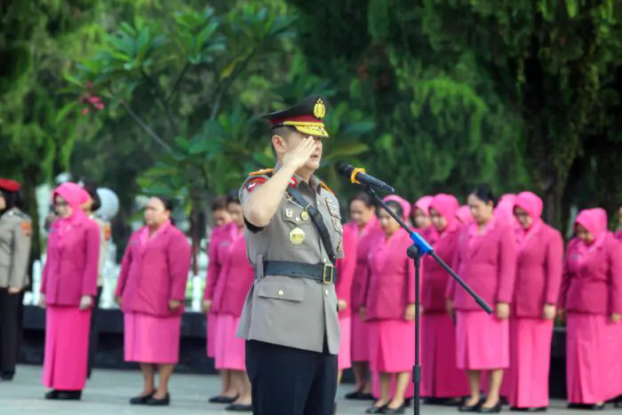 Sambut HUT ke-80 Bhayangkara, Polda Sumut Ziarah ke TMP Medan