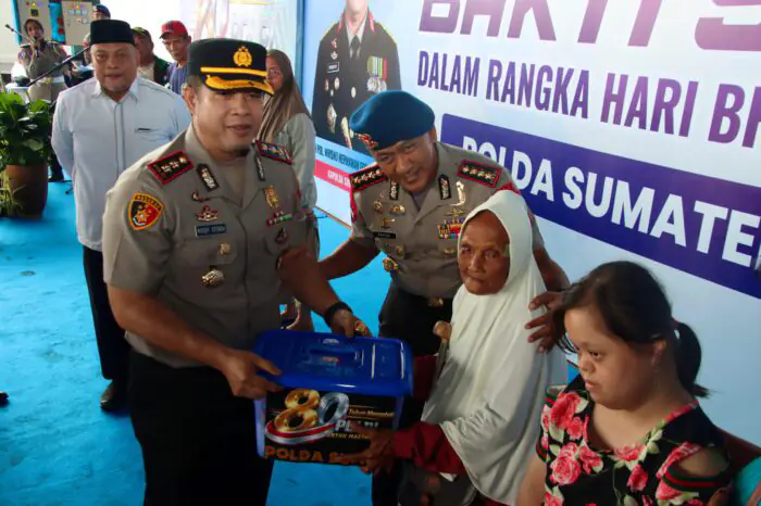 Sambut HUT ke-80 Bhayangkara, Polda Sumut dan Polres Pelabuhan Belawan Bagikan 1.500 Paket Sembako