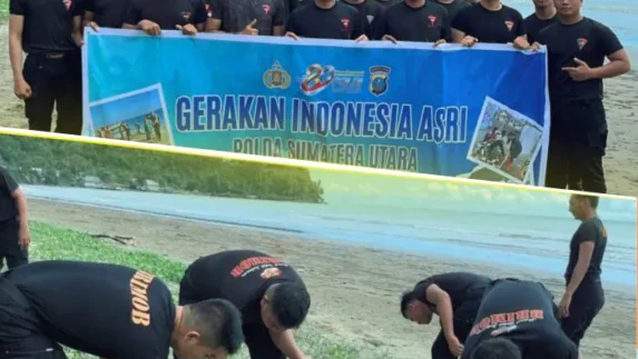 Sambut HUT ke-80 Polri, Personel Kompi 4 Batalyon C Gelar Gerakan Indonesia Asri di Pantai Laharuga