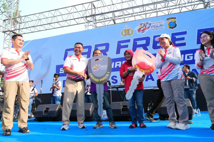 Semarak HUT ke-80 Bhayangkara di CFD Medan