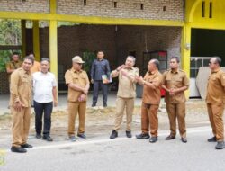 Bupati Lakukan Survay Jalan Nasional di Batas Daerah Pakpak Bharat