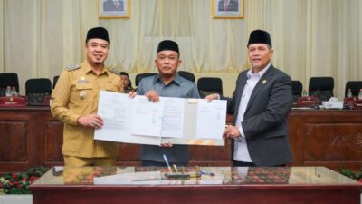 Wakil Bupati Batu Bara Sampaikan Komitmen Penguatan Tata Kelola Keuangan Daerah dan Transformasi BUMD di Rapat Paripurna DPRD