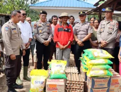 Polres Tapteng Salurkan Paket Sembako untuk Warga Hutanabolon