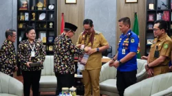 Rico Waas Ajak Seluruh Elemen Perkuat Pendidikan