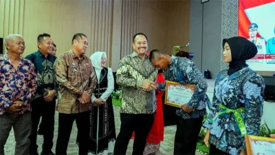 Bupati Batu Bara Apresiasi Paskibraka pada Malam Resepsi Kenegaraan HUT ke-81 RI